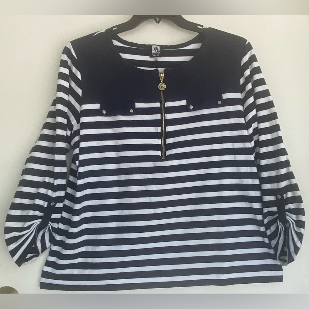 Anne Klein Black and White Boxy Blouse with Peter Pan Collar